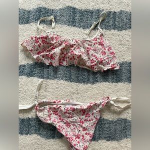 Flow-top bikini set